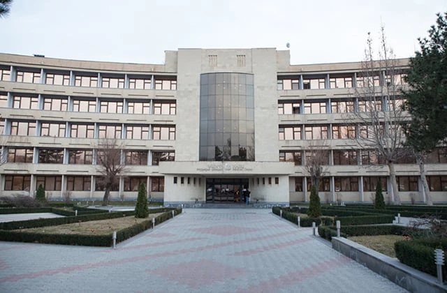 18-ամյա Դավիթ Մինասյանը տեղափոխվել է «Նաիրի» ԲԿ