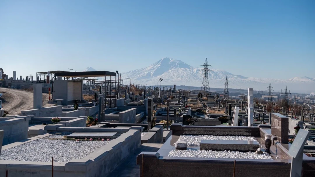 Գերեզմանատանը կենցաղային վեճի հետևանքով 3 մարդ է սպանվել