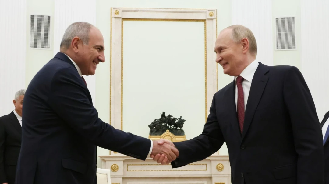 As world leaders congratulate Pashinyan, Putin stays silent