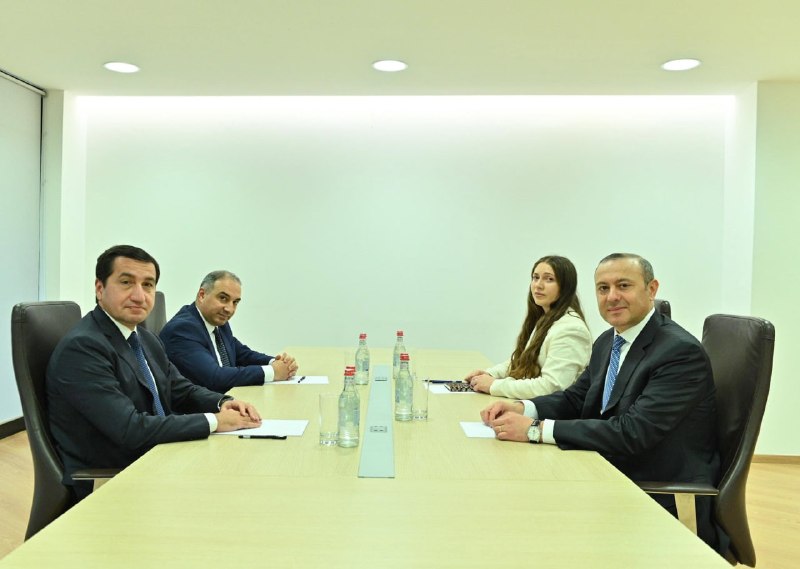Armenian, Azerbaijani officials meet in first post-election talks in Dilijan