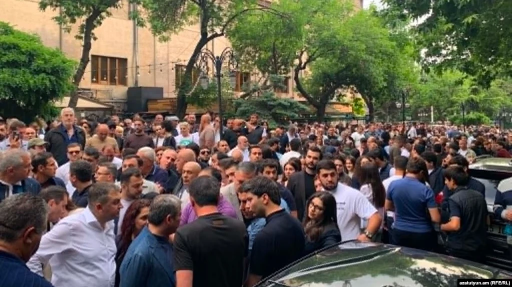 Իրավիճակի էսկալացիայի պատասխանատվությունն ընկնում է Փաշինյանի վրա․ 6 ուժերը համատեղ հայտարարություն են տարածել, Փաշինյանն արձագանքել է