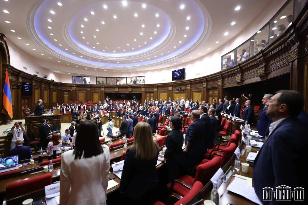 Armenia seats new parliament, reshuffles elite roles