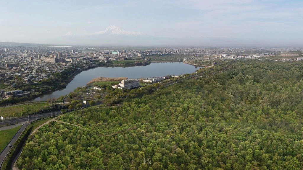 «Ավելի լավ է՝ չխզբզեն». Ավինյանը դժգոհեց Դալմայի այգիների աշխատանքների ընթացքից