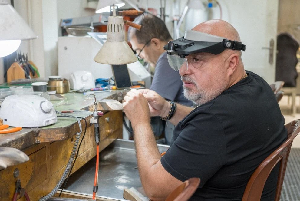 Serge in his jewelry workshop in Bourj Hammoud.