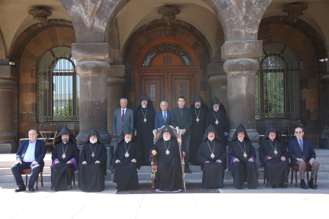 Գերագույն հոգևոր խորհուրդն անընդունելի է որակում իշխանությունների՝ Եկեղեցու ներքին կյանքին միջամտելու քաղաքականությունը