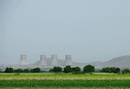Pashinyan does not rule out Russia building Armenia’s new nuclear plant
