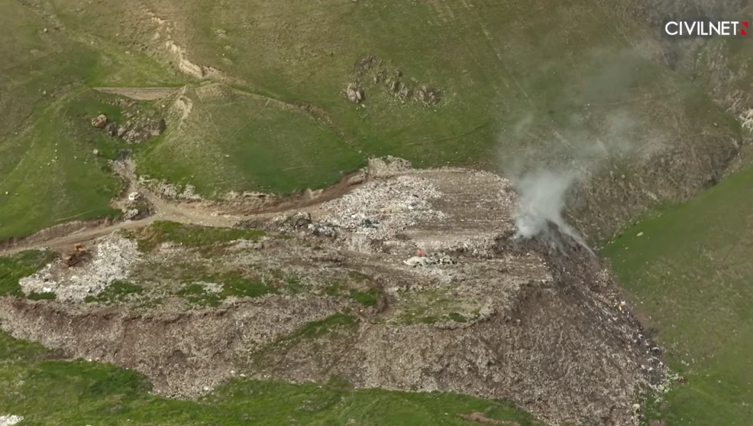 Arjut village residents struggle with landfill pollution and oppose new mining waste facility