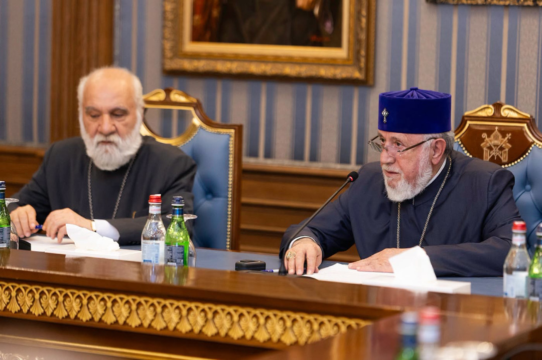 Մայր Աթոռում դատապարտել են Եկեղեցու հարցով ԱԺ քննիչ հանձնաժողովի ստեղծումը