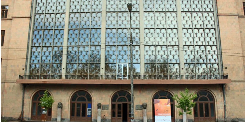 Կոնսերվատորիայի դատարկ պատը․ լուսանկարների հեռացման պնդումն ու իրականությունը
