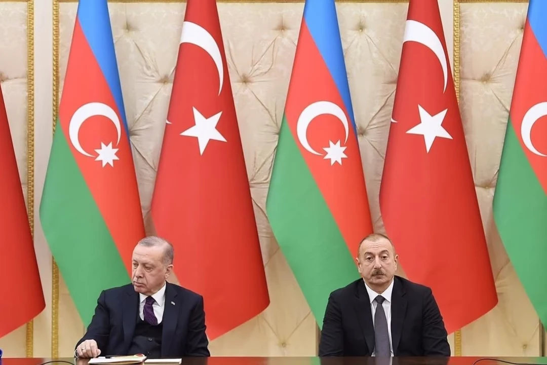 Էրդողանի գլխավոր խորհրդականը պնդում է, որ որոշ ուժեր փորձում են «ստվեր գցել» Թուրքիա-Ադրբեջան դաշինքի վրա