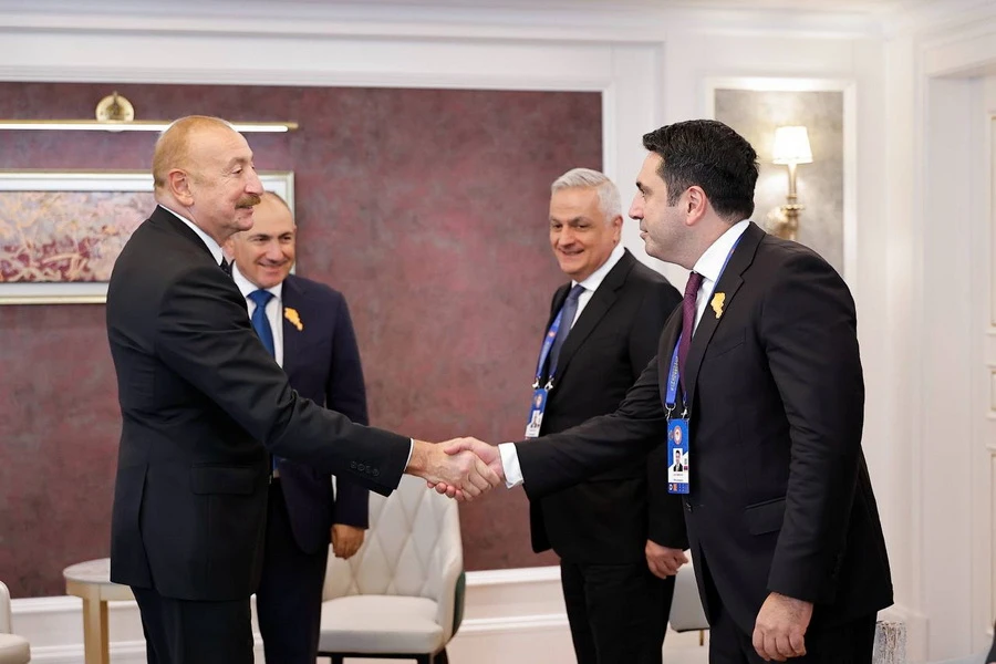 Քննարկում ենք, որ «Քյարքին» վերջնականորեն վերածվի Տիգրանաշենի, Արծվաշենն էլ մնա Ադրբեջանին․ Սիմոնյան