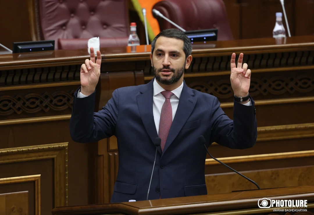 Parliament speaker urges opposition to let voters decide on new constitution
