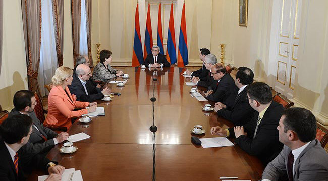 Սերժ Սարգսյանը և սովածի ահաբեկչությունը