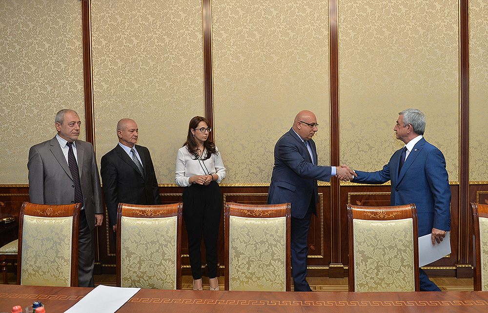 Նախագահը հանդիպել է «Ազատ դեմոկրատների» և Քրիստոնեա-դեմոկրատական միության ներկայացուցիչների հետ