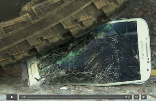 Galaxy S4-ը iPhone 5-ից դիմացկուն է. տեսանյութ