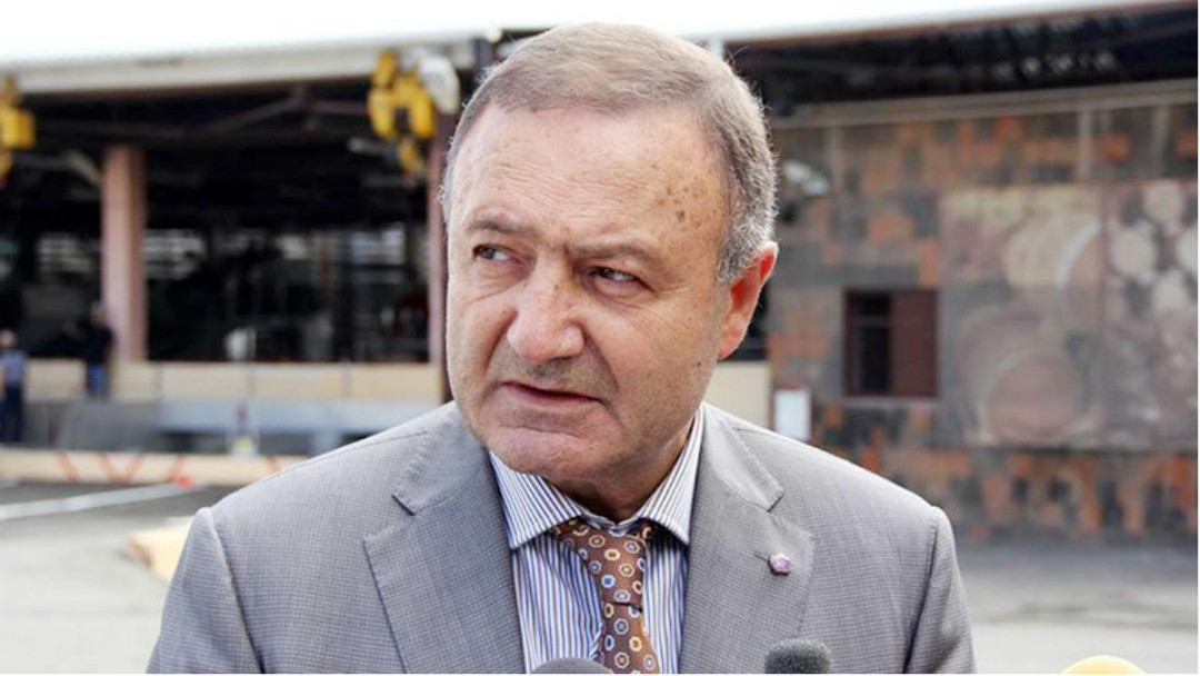 Արմավիրի մարզպետը դադարեցնում է լիազորությունները