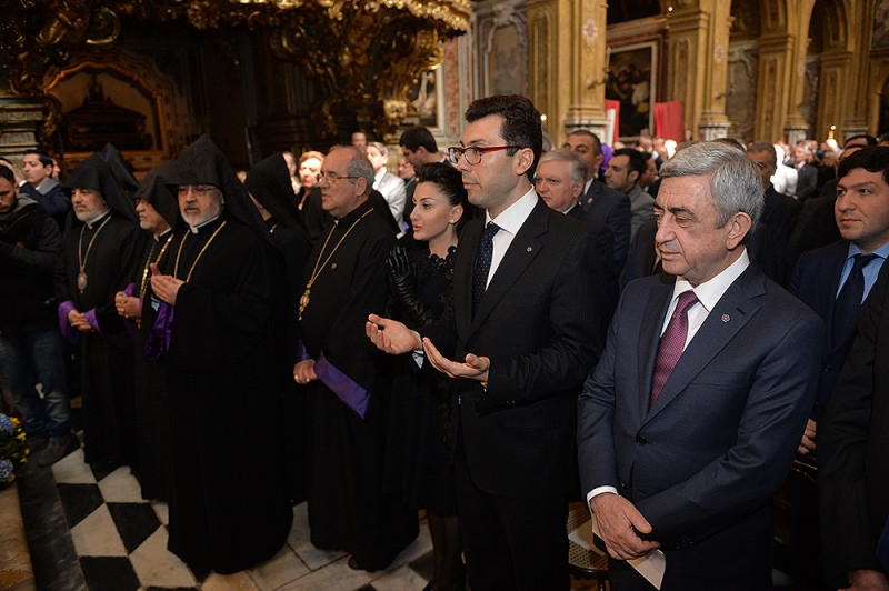 Ամեն ինչ, բացի քաղաքականությունից