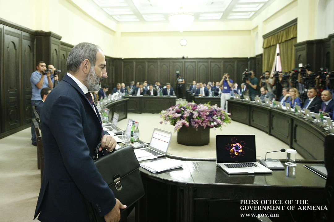 Կառավարությունը հաղորդակցության լուրջ խնդիր ունի
