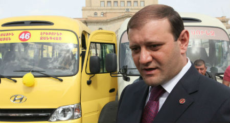 Խոսքից գործի. Տարոն Մարգարյանը ստեղծեց ուղեվարձի ձևավորման հանձնաժողով