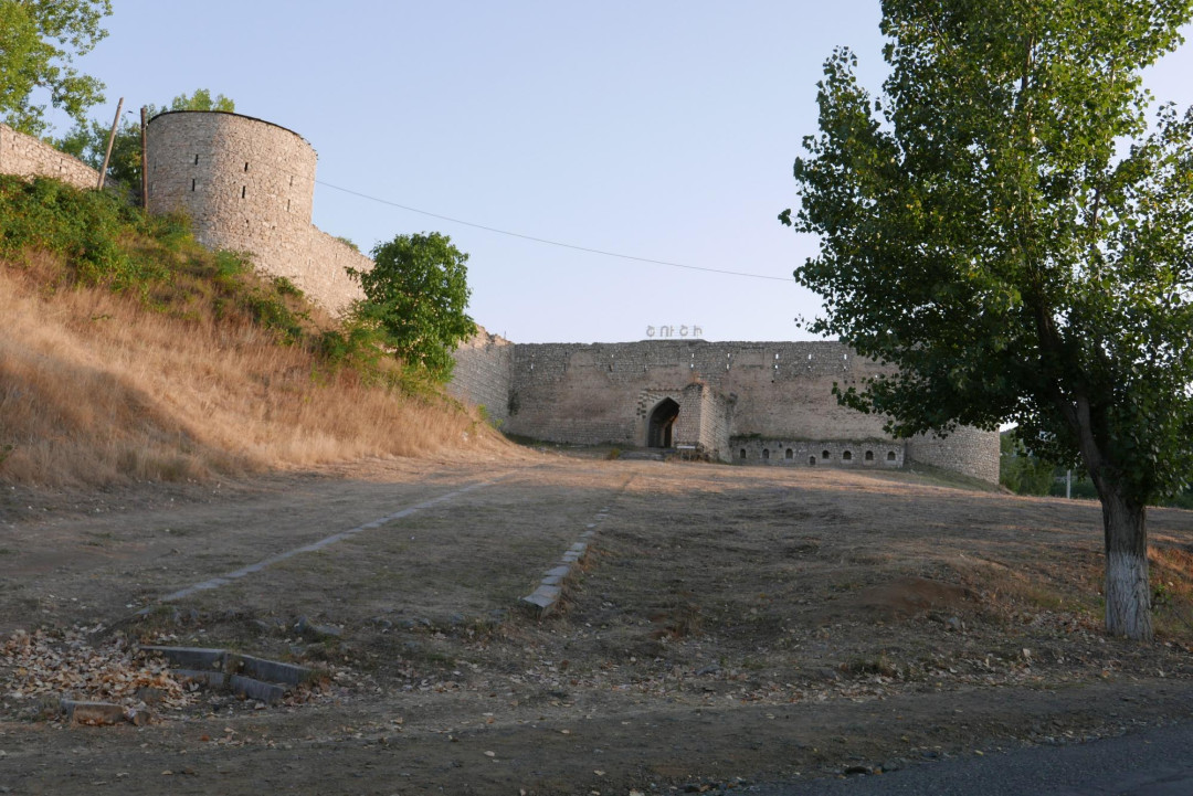 Այսօր մեր հրետանին ու հետևակը հրաշքներ են գործել․ Արծրուն Հովհաննիսյանը՝ Շուշիի մարտերի մասին