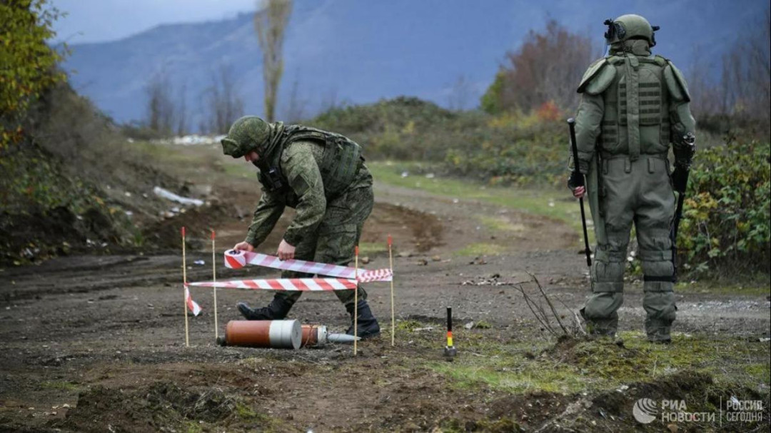 Un officier russe de maintien de la paix blessé par une mine dans le Haut-Karabakh