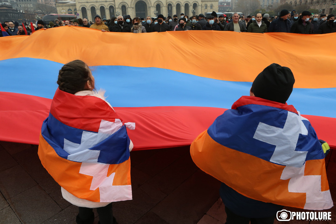 Ереван снова меняет позицию в арцахском вопросе. Карабахский ракурс