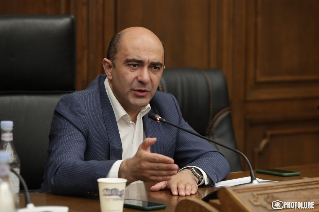Ճիշտը ծառայությունը շարունակելն է. Մարուքյանը՝ Այվազյանի հեռանալու մասին