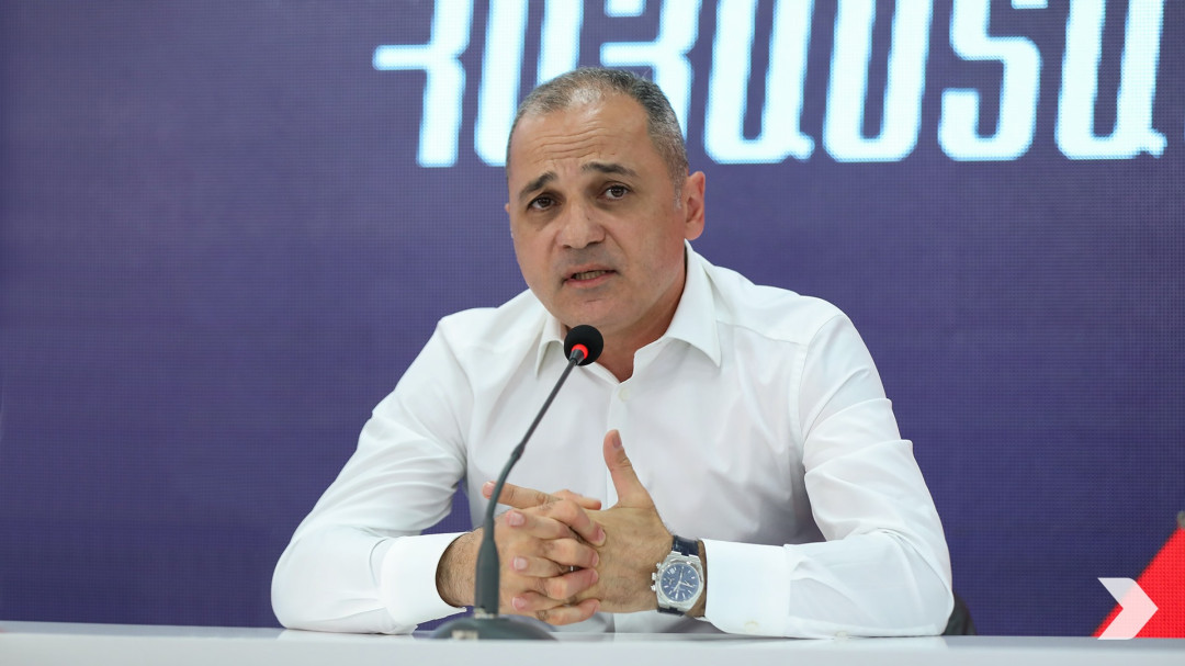 Բնակարաններ Երևանում ու Իսպանիայում, Harley-Davidson, նկարներ, ժամացույցներ․ Վահե Հակոբյանի հայտարարագիրը