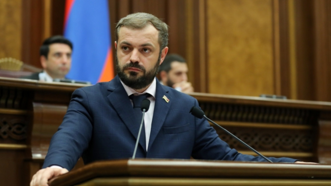 Տնտեսագետ պատգամավոր Գևորգ Պապոյանը համադրում է անհամադրելին