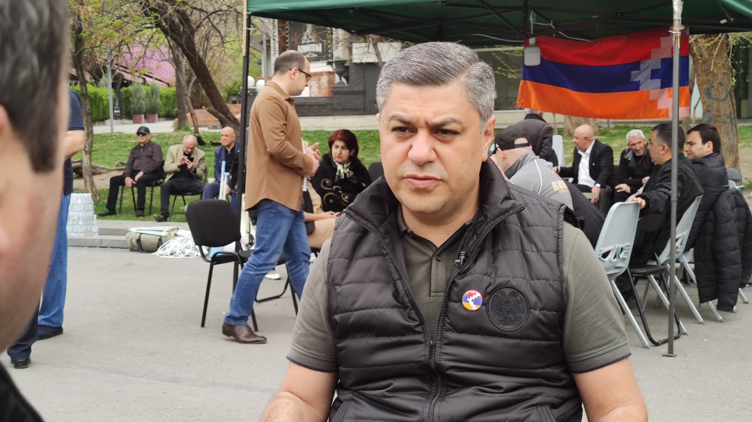 200 000 մարդ հավաքելու մասին խոսքերը Վանեցյանին վերագրել են մերձիշխանական լրատվականները