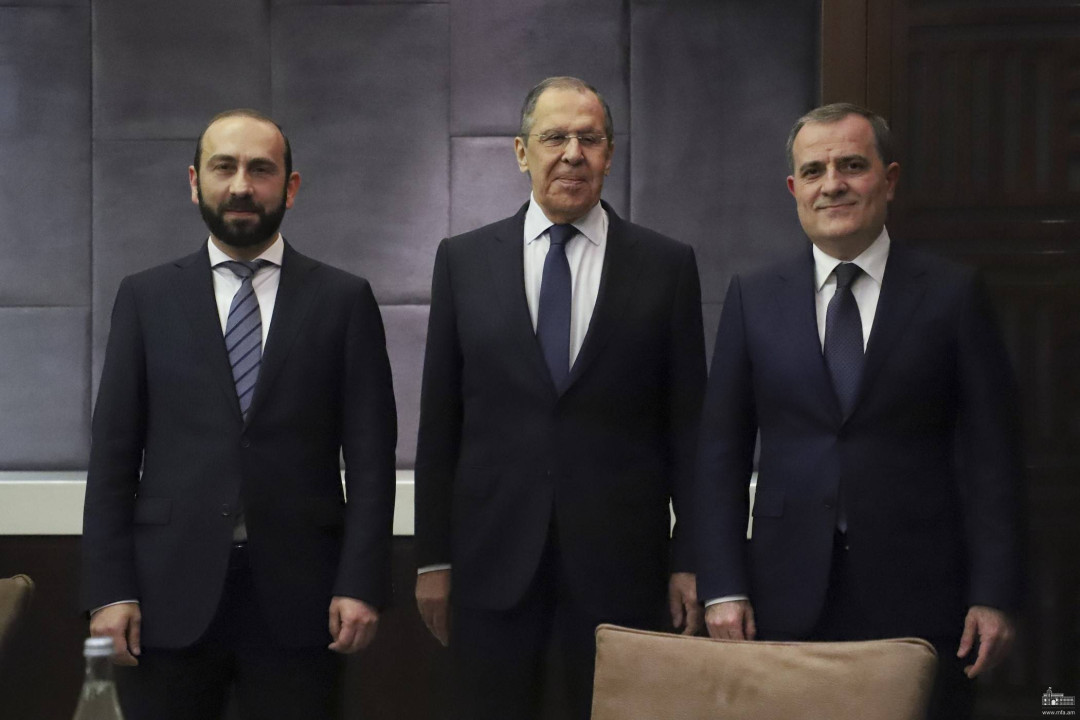 In Tajikistan, Armenian and Azerbaijani foreign ministers agree to continue work on normalizing relations