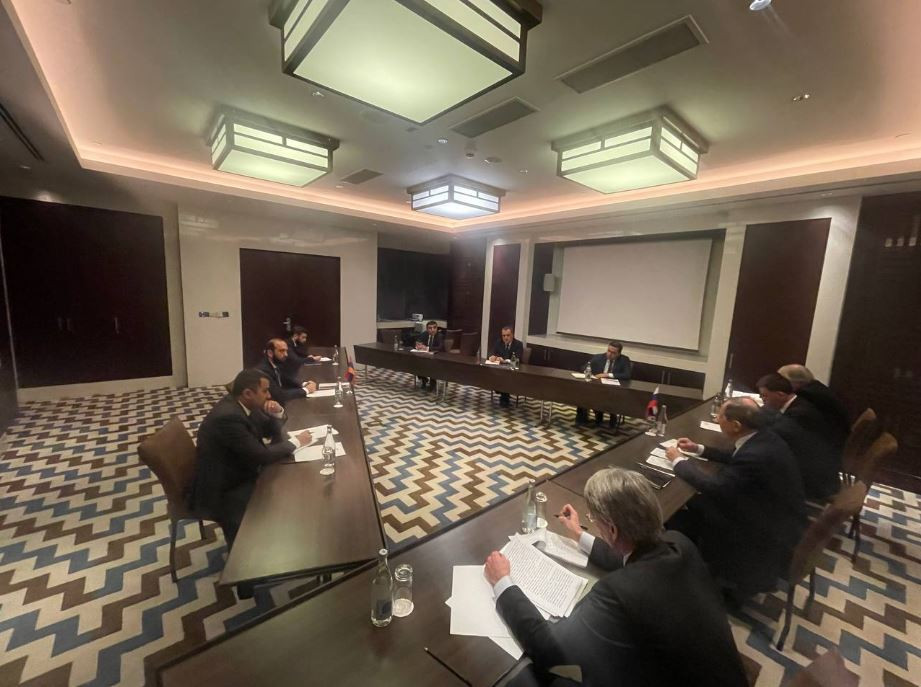 Մեկնարկել է Հայաստանի, Ռուսաստանի և Ադրբեջանի ԱԳ նախարարների հանդիպումը