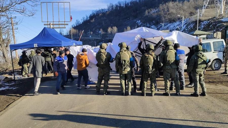 Goris-Stepanakert highway again blocked by Azerbaijanis
