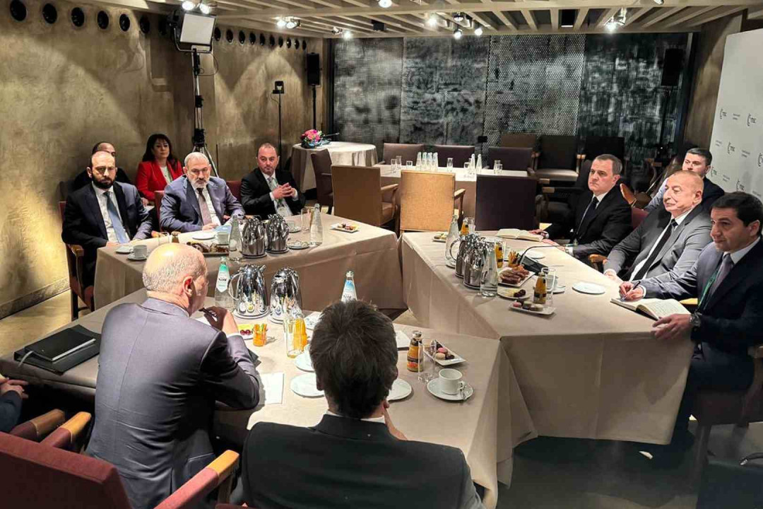 Փաշինյանն ու Ալիևը պայմանավորվել են շարունակել աշխատանքը խաղաղության պայմանագրի շուրջ