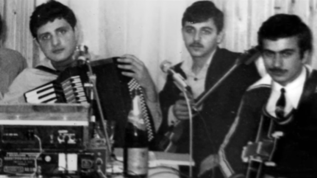 Oscar-winning 'The Last Repair Shop' documents journey through Baku pogroms