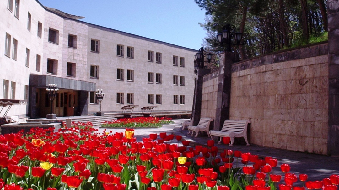 Ի շահ պետությա՞ն, թե՝ առանձին մարդկանց