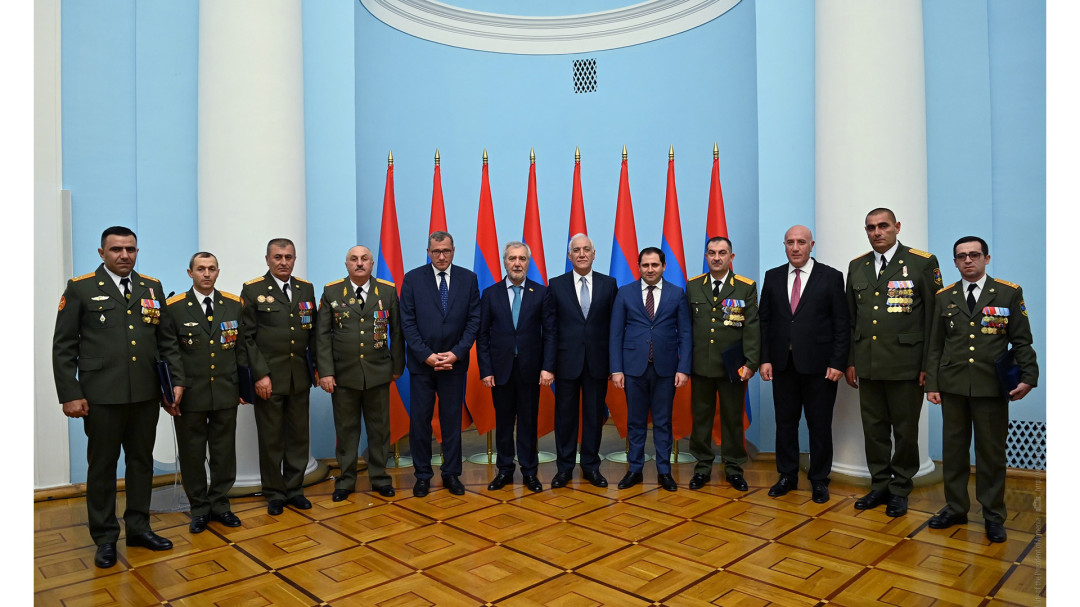 Ո՞վ էր Կիրանցում առանց պետհամարանիշի մեքենայի մեջ նստած անձը