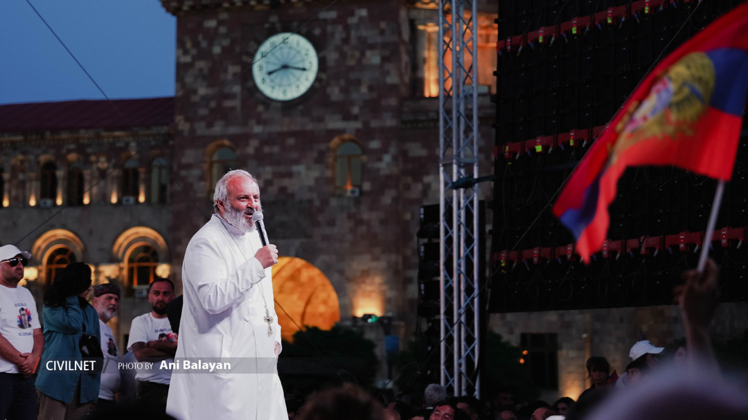 Բագրատ սրբազանը ազդարարեց անհնազանդության գործողություններ սկսելու և ԱԺ-ով Փաշինյանին անվստահություն հայտնելու մասին