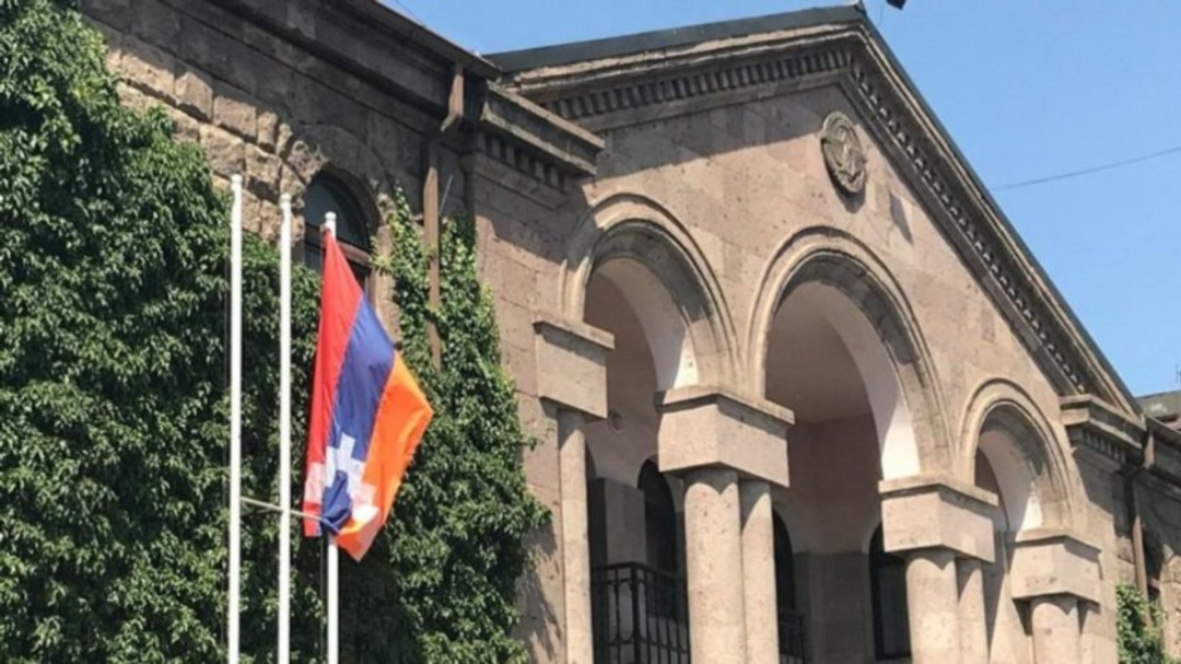 Ուժայինները՝ Արցախի ներկայացուցչությունում․ ինչ են ասում փաստաբանն ու ՔԿ-ն