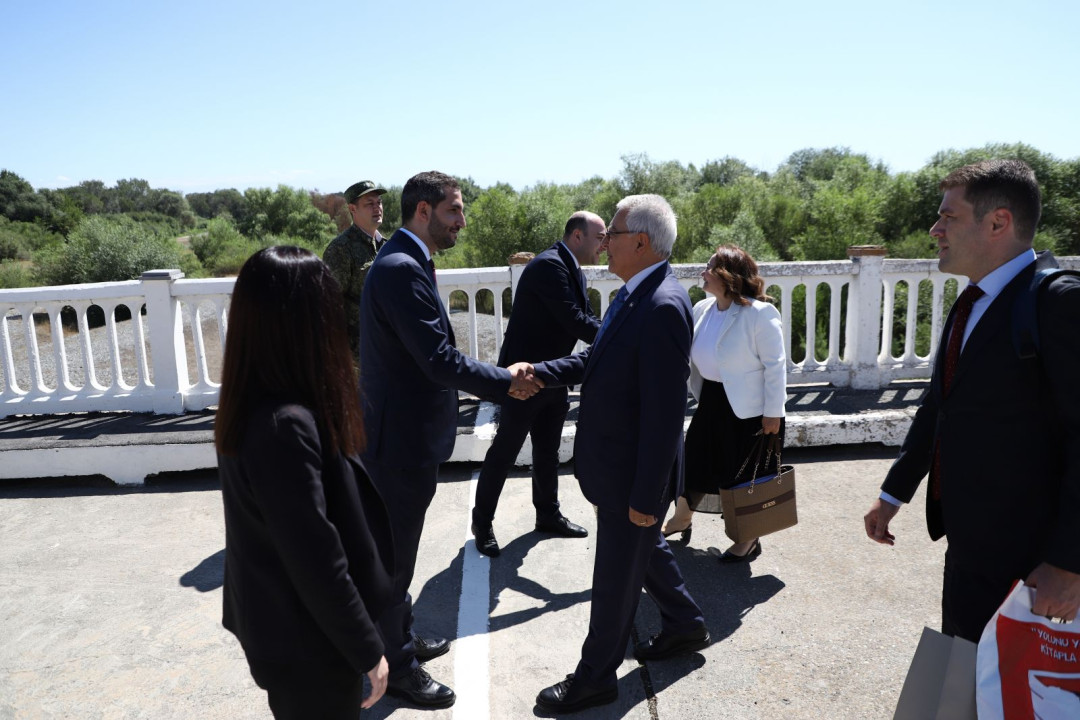 Հայ-թուրքական սահմանին մեկնարկել է հատուկ ներկայացուցչների հանդիպումը