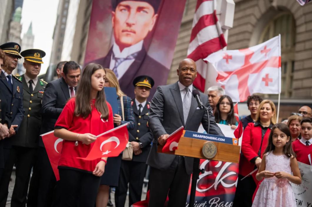 Bribed by Turkey, New York Mayor did not comment on Armenian Genocide, prosecutors allege