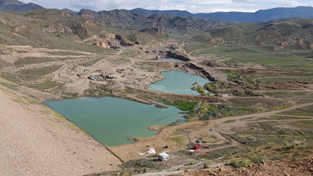 Վեդու ջրամբար. հինգ տարվա խոստումներ և երկարաձգվող ժամկետներ