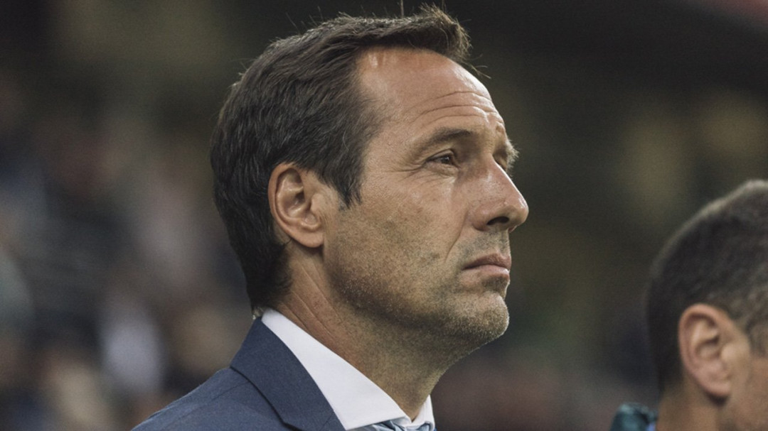 Armenia names John van 't Schip as national football team coach