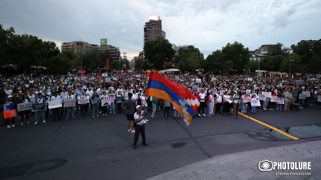 Crisis Unfolding: Armenia Must Act for Displaced Karabakh People