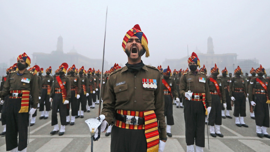 India offers Armenia weapons with no political conditions, military experts say
