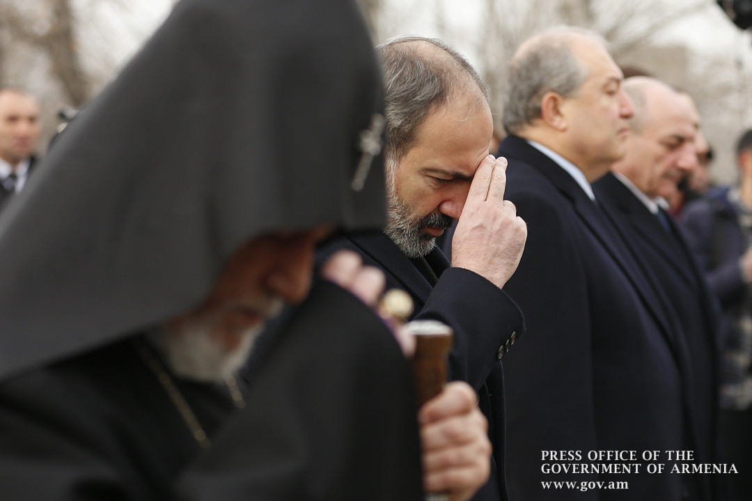 Pashinyan launches ‘coordinating council’ to oust Catholicos