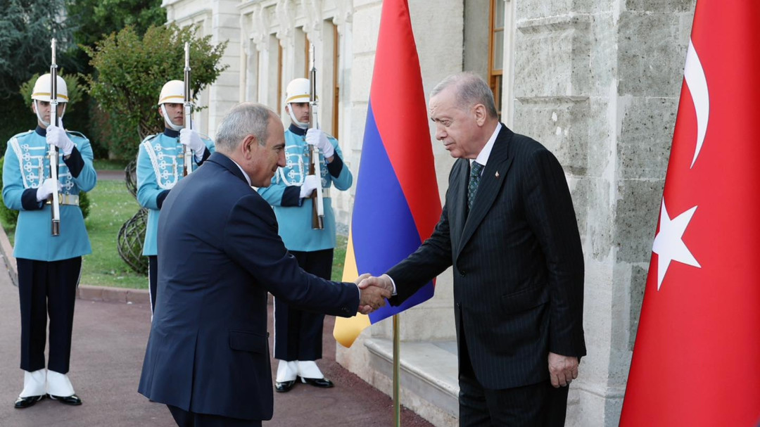 Հայ-թուրքական պայմանավորվածությունների իրագործման համար մթնոլորտն առավել քան երբեւէ նպաստավոր է. Փաշինյանը՝ Էրդողանին