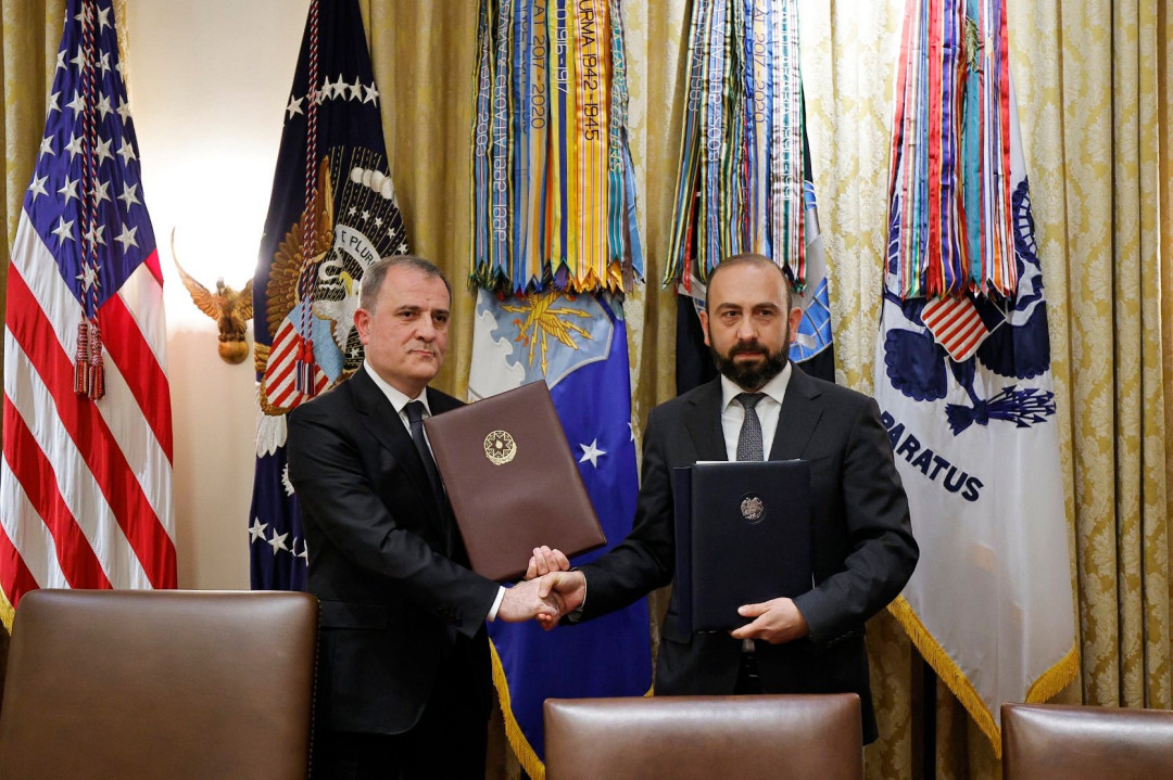 Միրզոյանն ու Բայրամովը միջպետական հարաբերությունների հաստատման մասին համաձայնագիր են ստորագրել