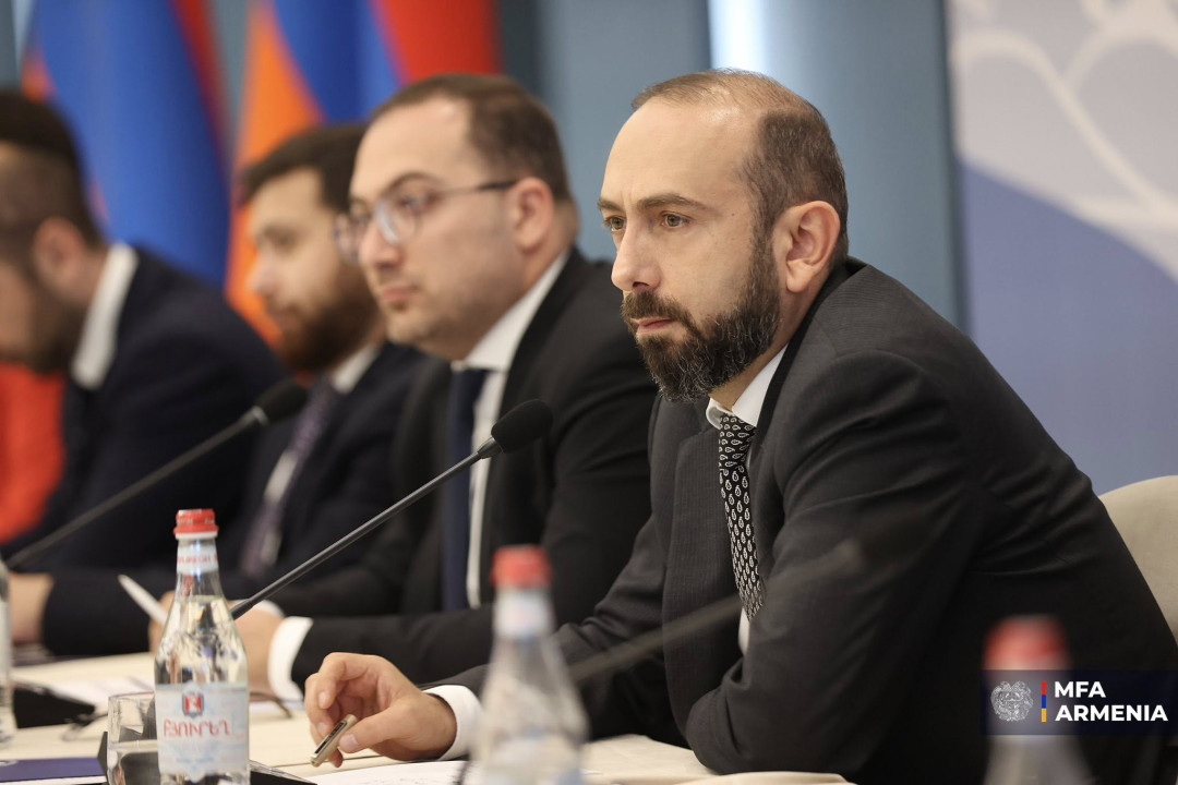 ԱԳ նախարարը դեսպաններին է ներկայացրել հաղորդակցությունների ապաշրջափակման հնարավորությունները