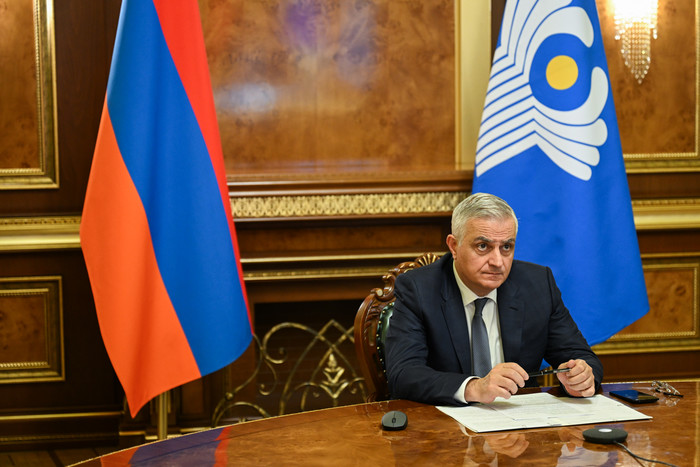 Մհեր Գրիգորյանն Ալի Ասադովին կոչ է արել ձեռնպահ մնալ «Զանգեզուրի միջանցք» տերմինի օգտագործումից